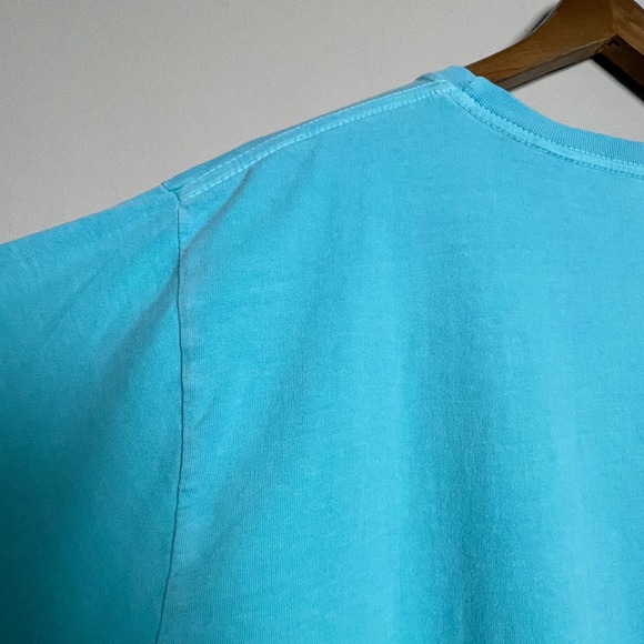 NWT Puerto Rico Graphic Tee Short Sleeve Crew Neck Blue Neon El Morro San Juan L - Picture 10 of 11